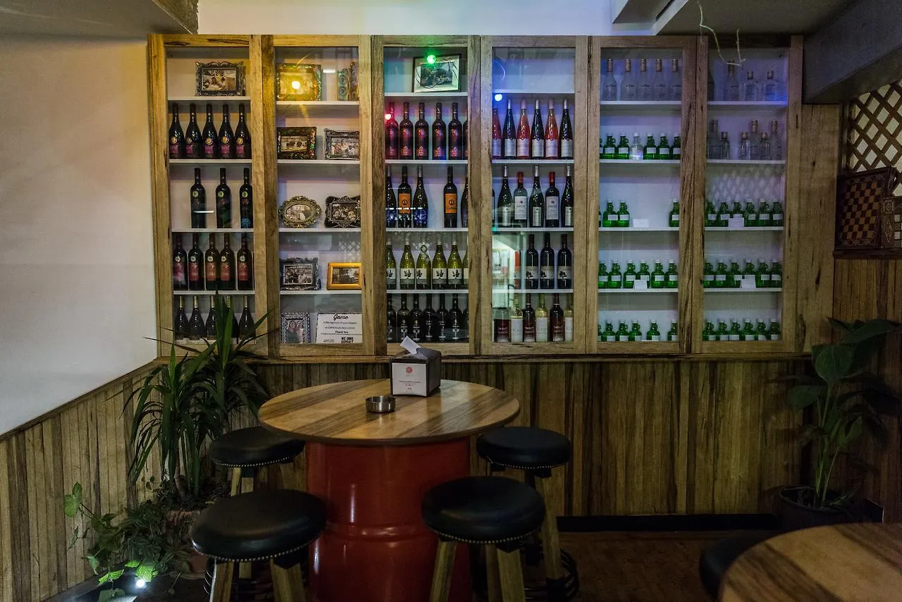Отель Hamra Urban Gardens Бейрут